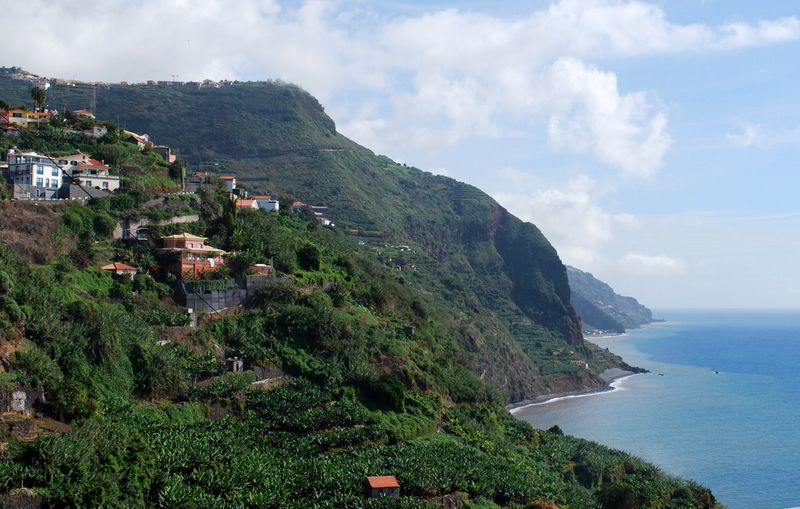 location calheta madeira